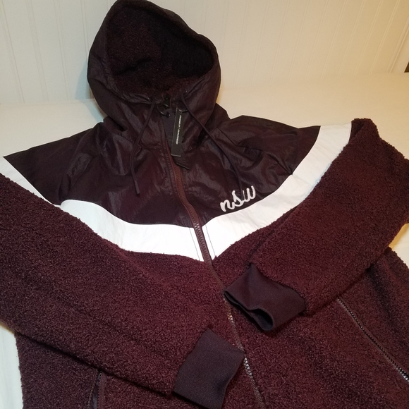 nike nsw windrunner sherpa jacket